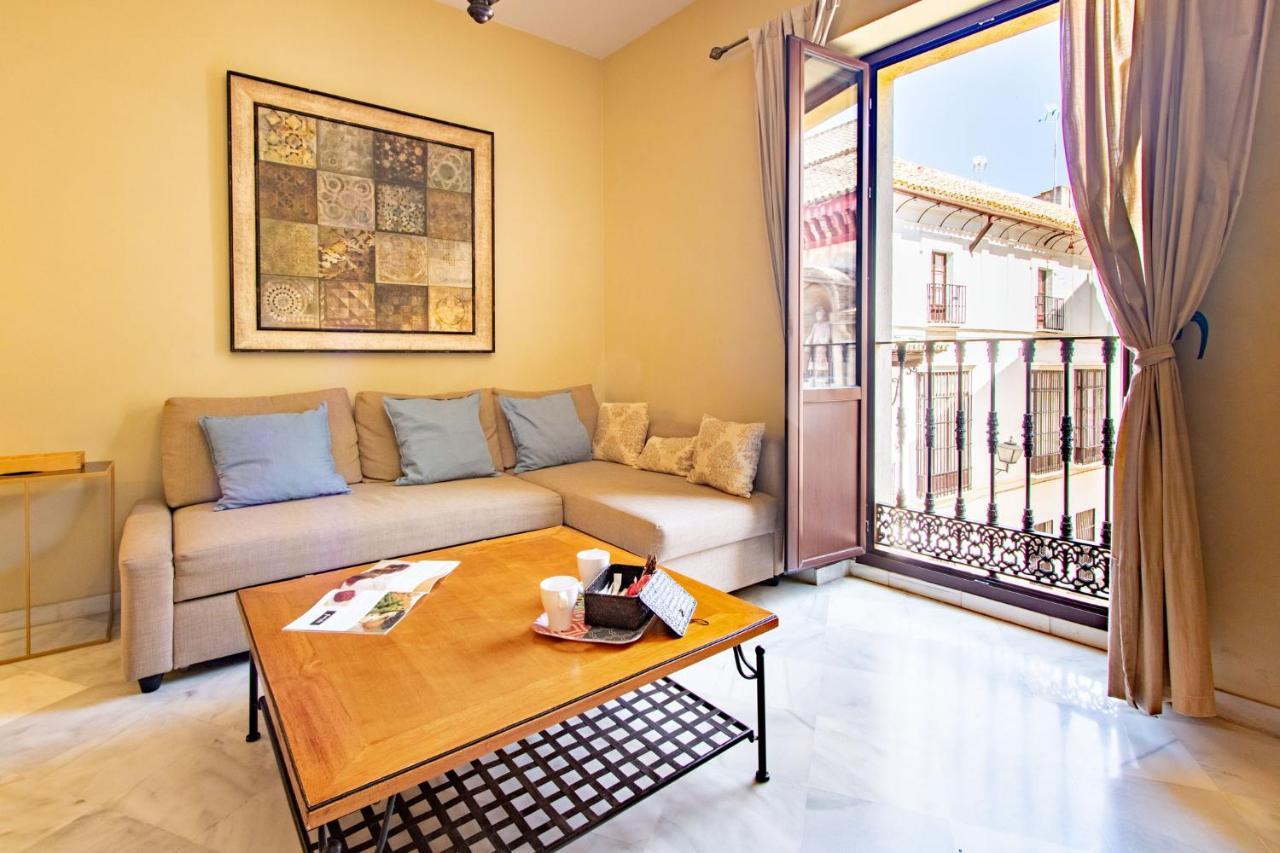 Puerta San Esteban Apartment Seville Exterior photo