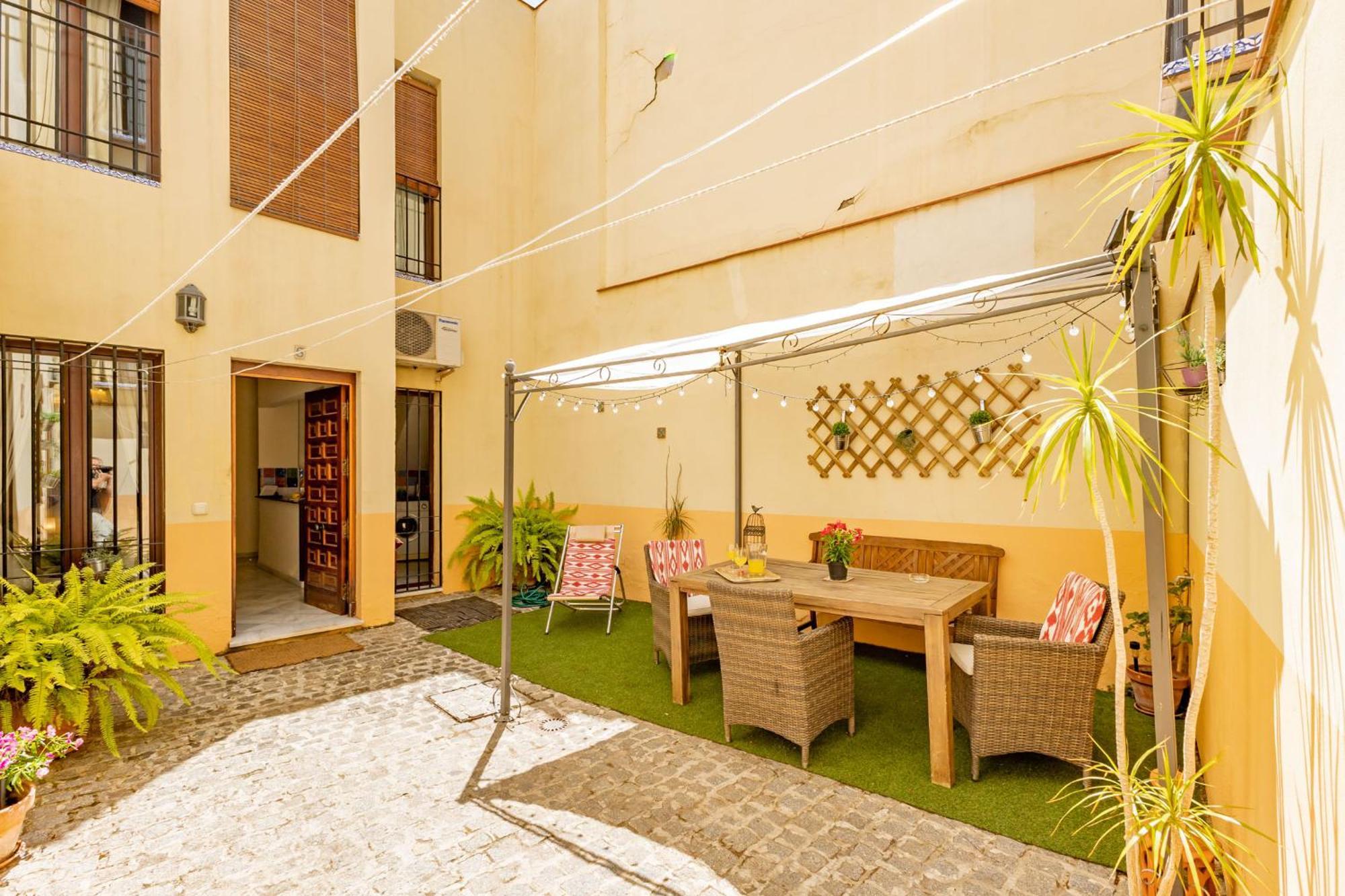 Puerta San Esteban Apartment Seville Exterior photo